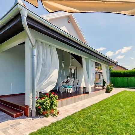 Ferienhaus Art House *